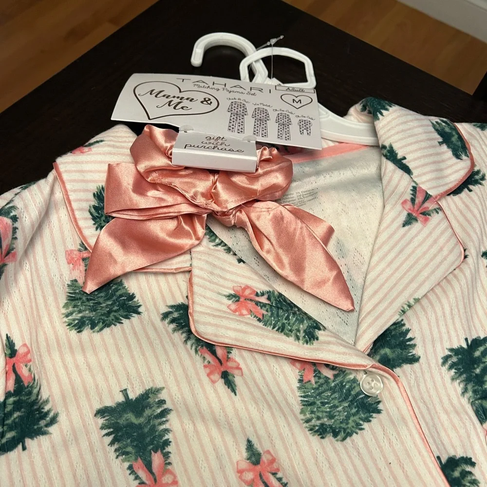 NWT Tahari viral Christmas pajamas adult tree white medium - Picture 2 of 3